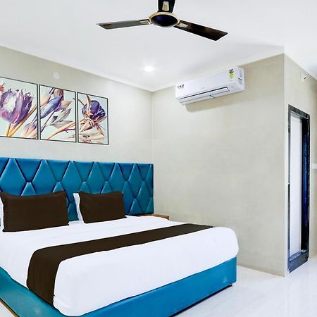 Hotel O Pr Grand Khammam Exterior foto