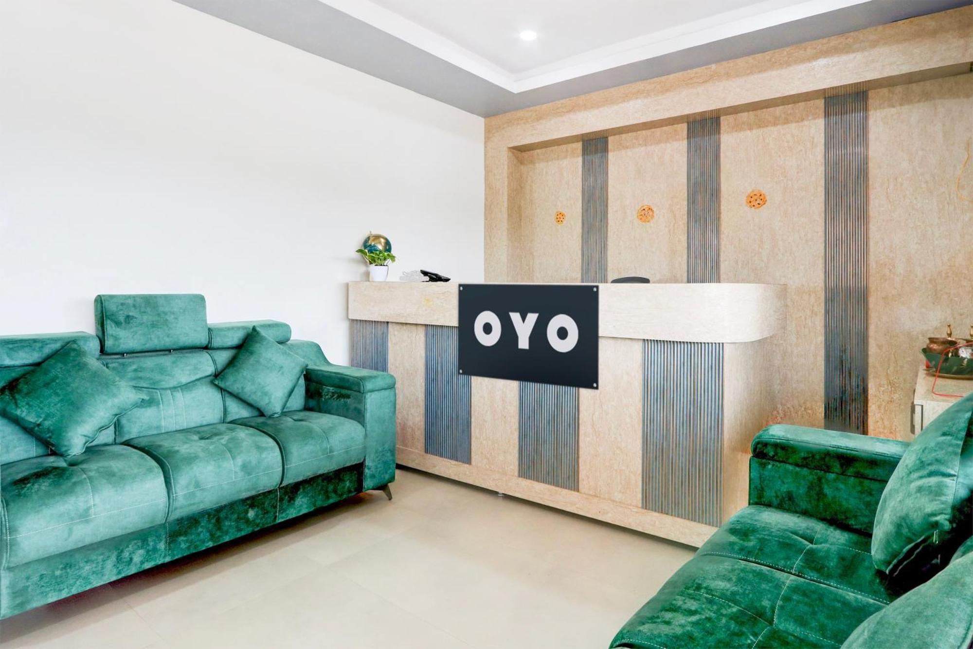 Hotel O Pr Grand Khammam Exterior foto